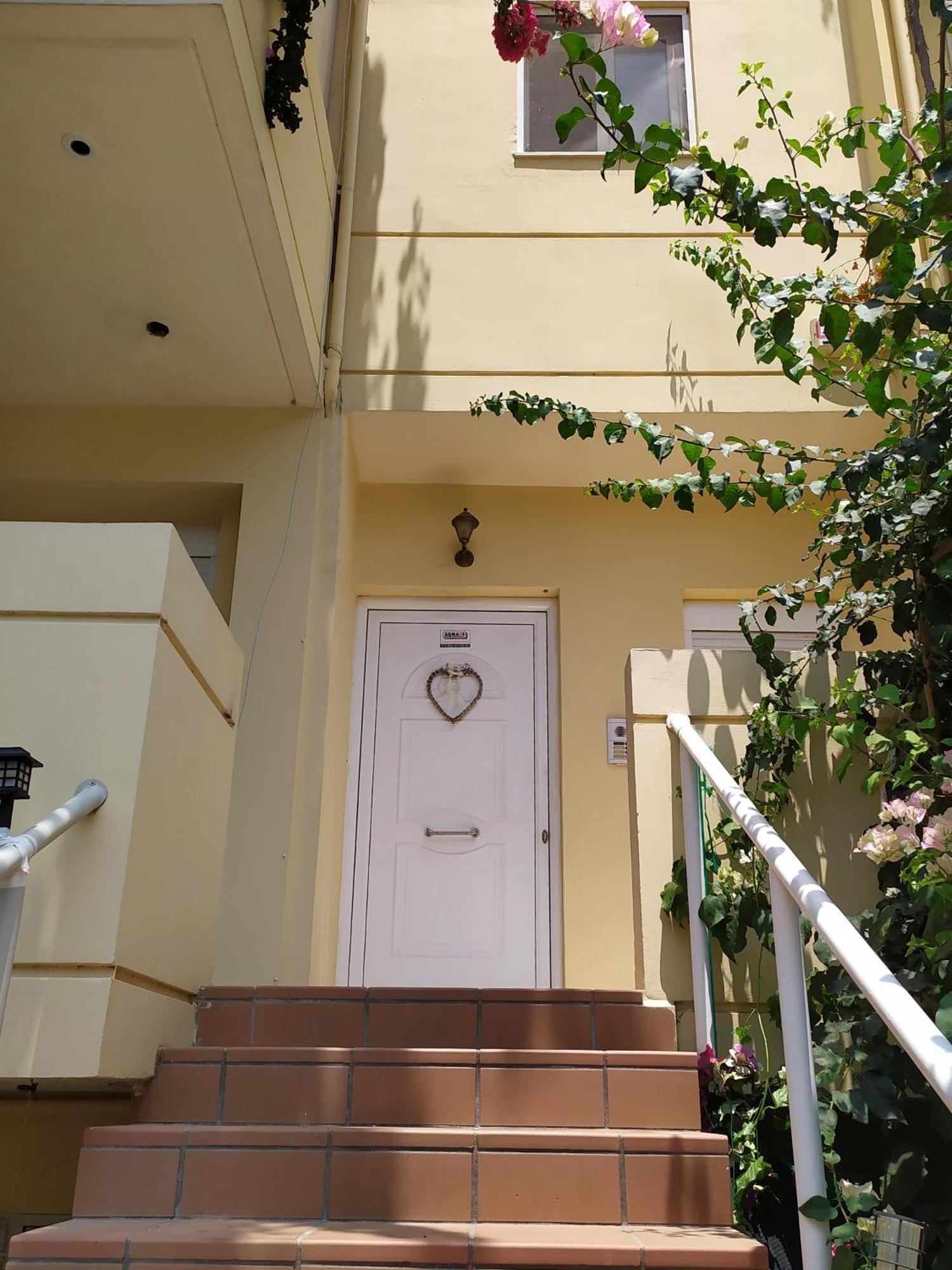 Georgia'S Family Apartment Heraklion  Exterior photo