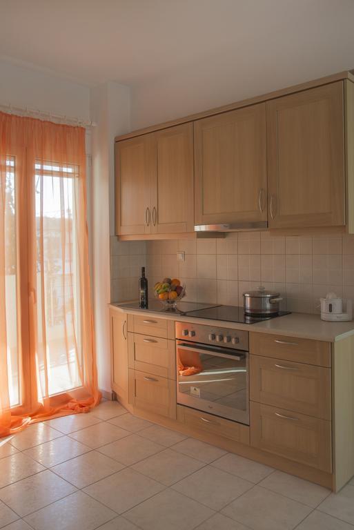 Georgia'S Family Apartment Heraklion  Exterior photo